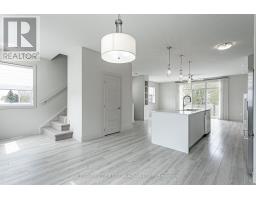 61 - 1040 CORONATION DRIVE - 12