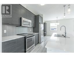61 - 1040 CORONATION DRIVE - 14