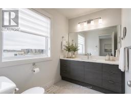 61 - 1040 CORONATION DRIVE - 18