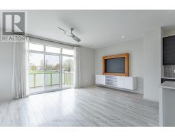 61 - 1040 CORONATION DRIVE - 7