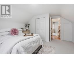 755 VICTORIA STREET - 20