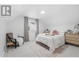 755 VICTORIA STREET - 21