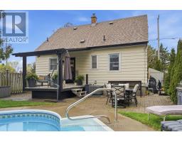 755 VICTORIA STREET - 4