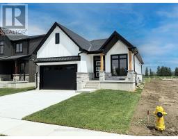7 POSTMA CRESCENT - 2