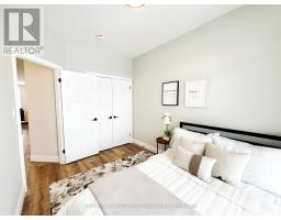7 POSTMA CRESCENT - 6