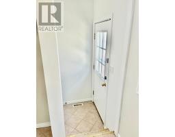 349 BANBURY CRESCENT - 16