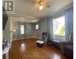 489 RACHEL STREET - 3