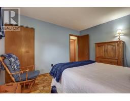 12 ROSEMOUNT CRESCENT - 23