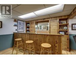 12 ROSEMOUNT CRESCENT - 28