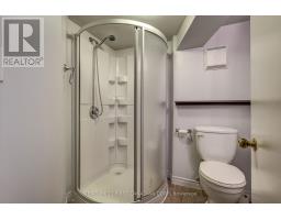 12 ROSEMOUNT CRESCENT - 38