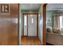 12 ROSEMOUNT CRESCENT - 4