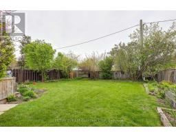 12 ROSEMOUNT CRESCENT - 40