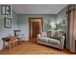 12 ROSEMOUNT CRESCENT - 5