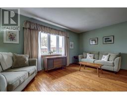 12 ROSEMOUNT CRESCENT - 7