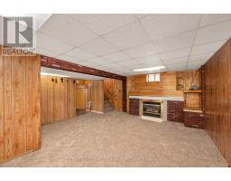 33 STRATHCONA DRIVE - 19