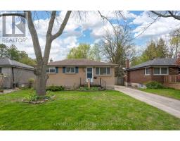 33 STRATHCONA DRIVE - 2
