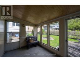 33 STRATHCONA DRIVE - 20