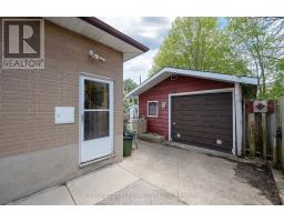33 STRATHCONA DRIVE - 29