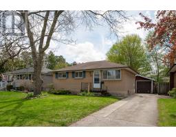 33 STRATHCONA DRIVE - 4