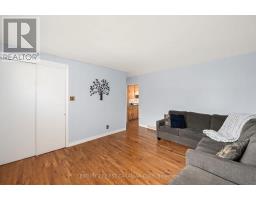 33 STRATHCONA DRIVE - 6