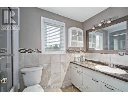 36 - 141 CONDOR COURT - 18