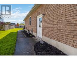 6 BACKUS DRIVE - 32