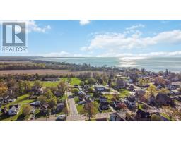 6 BACKUS DRIVE - 42