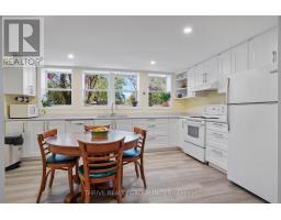 363 BROCK STREET - 23