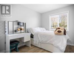 21 PEAR TREE AVENUE - 21