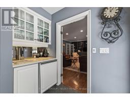 129 WYCHWOOD PLACE - 15
