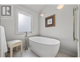 129 WYCHWOOD PLACE - 21