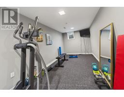 4544 LAKESHORE ROAD - 34
