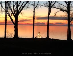 4544 LAKESHORE ROAD - 42