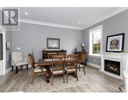 13 RIVER OAKS DRIVE - 15