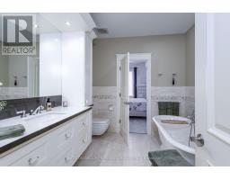 13 RIVER OAKS DRIVE - 22