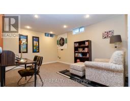 116 GLENROY CRESCENT - 25