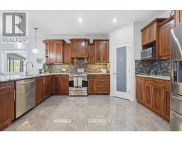 2035 CORONATION DRIVE - 13