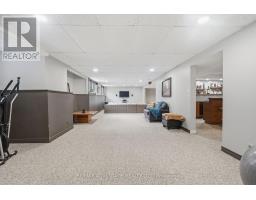 28 WYNFIELD LANE - 32