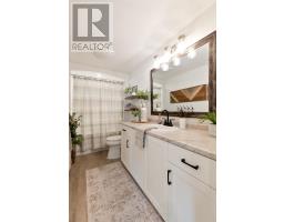 1 LINCOLNS COVE STREET - 40