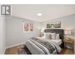 277 ASTORIA PLACE - 12