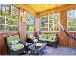 9996 HURON STREET - 39
