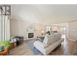 5 RODNEY CRESCENT - 13