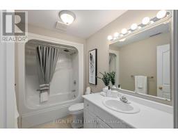 5 RODNEY CRESCENT - 32