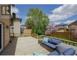 5 RODNEY CRESCENT - 36