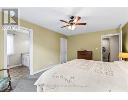 272 4TH STREET CRESCENT - 14