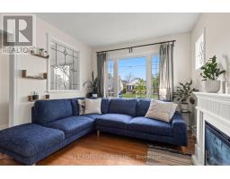 31 EASTMAN AVENUE - 6