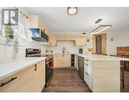 11 KING STREET E - 27
