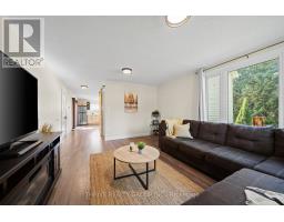 11 KING STREET E - 32