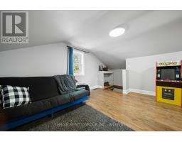 11 KING STREET E - 35