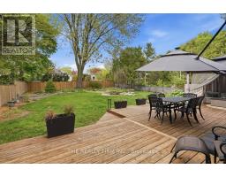 18 MCTAGGART CRESCENT - 35